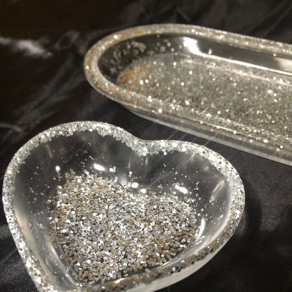 Silver Glitter Glam Tray - DISCOUNTED IMPERFECT - Picture 11 of 13